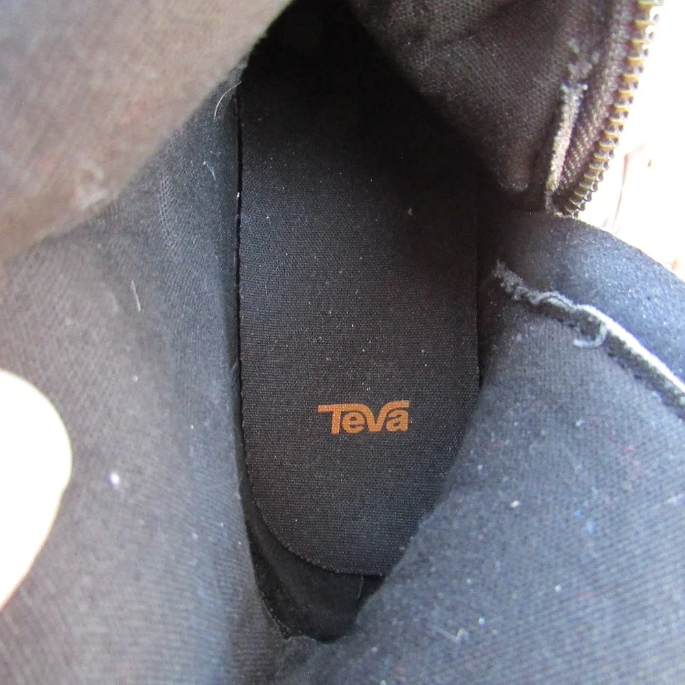 Teva De La Vina Dos Tall Boots in black